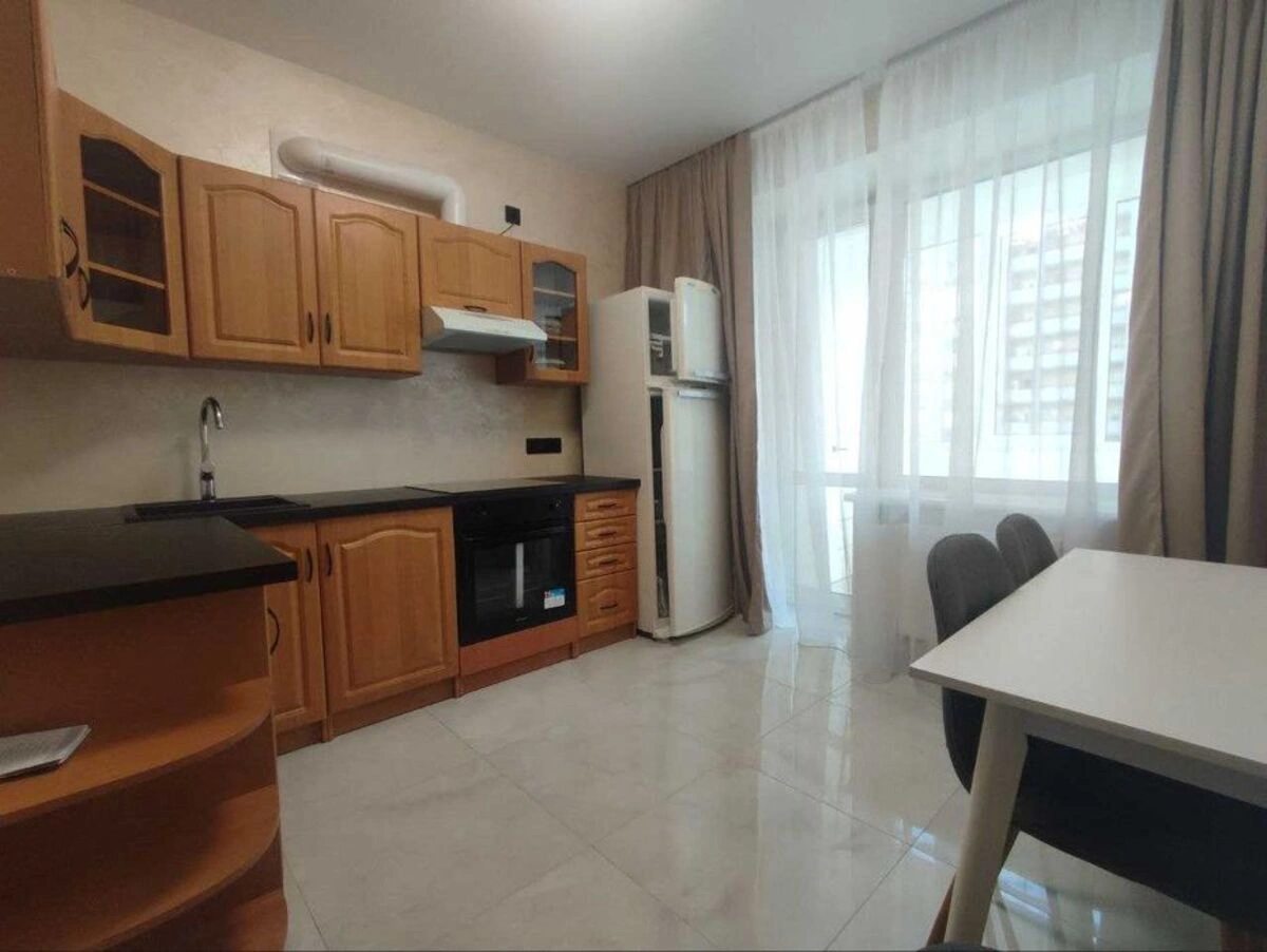 Сдам квартиру. 2 rooms, 70 m², 7th floor/16 floors. 26, Петра Григоренка просп., Киев. 