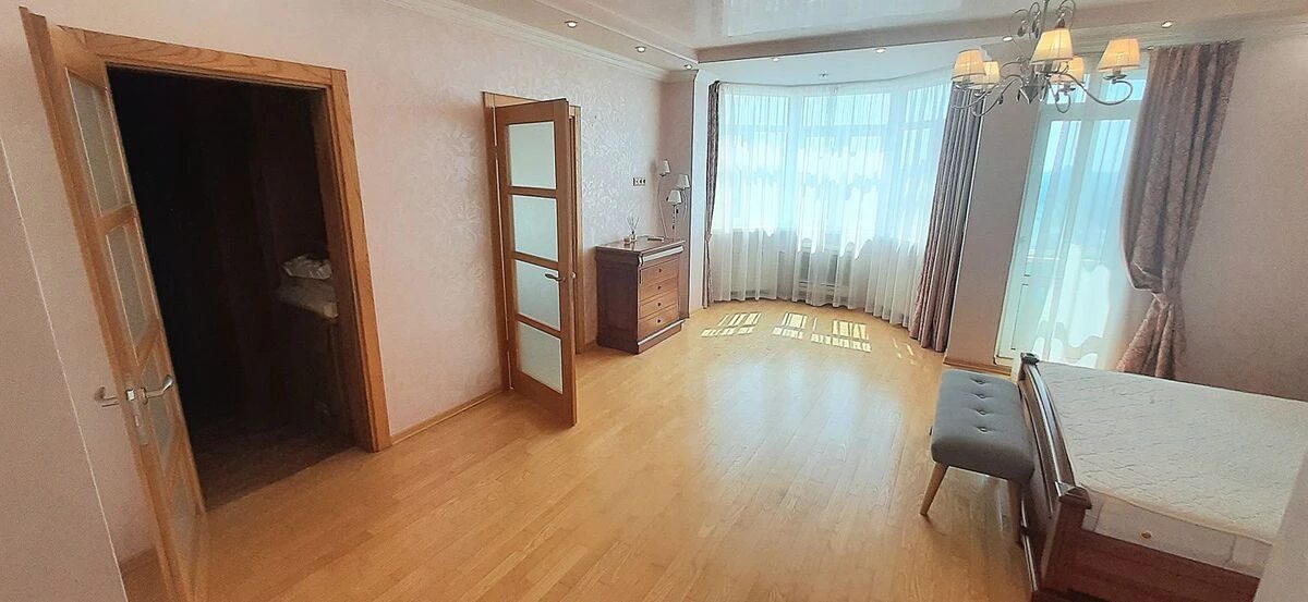 Apartment for rent. 4 rooms, 154 m², 17 floor/26 floors. 22, Lvivska 22, Kyiv. 