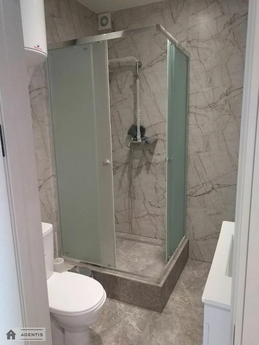 Сдам квартиру. 1 room, 40 m², 17 floor/25 floors. 12, Кадетский Гай 12, Киев. 