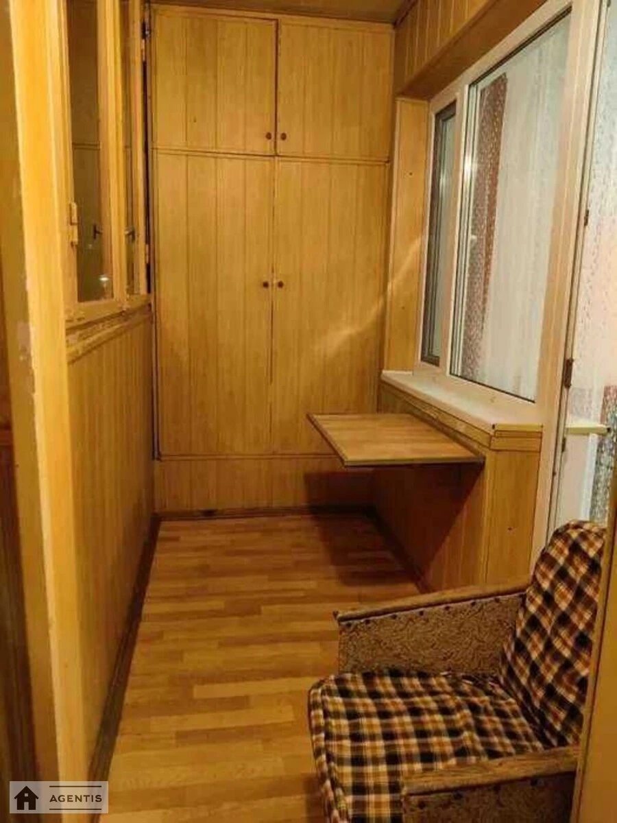 Сдам квартиру. 2 rooms, 54 m², 6th floor/16 floors. 16, Озерная 16, Киев. 