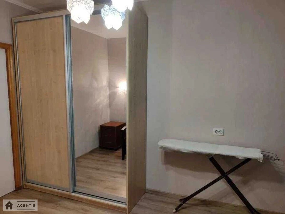 Сдам квартиру. 2 rooms, 54 m², 6th floor/16 floors. 16, Озерная 16, Киев. 