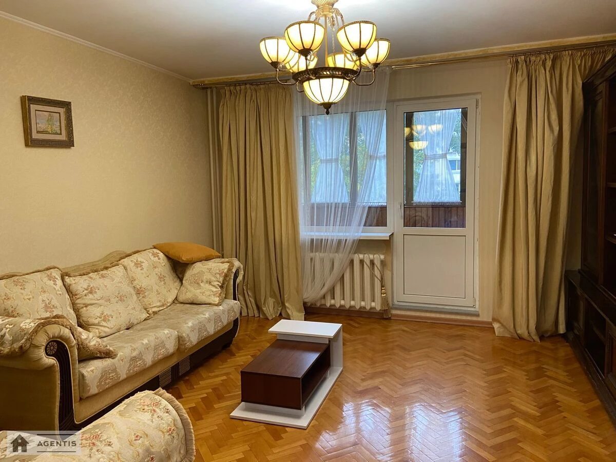 Здам квартиру. 3 rooms, 76 m², 2nd floor/10 floors. 11, Кадетський Гай 11, Київ. 