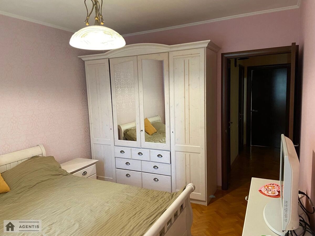 Здам квартиру. 3 rooms, 76 m², 2nd floor/10 floors. 11, Кадетський Гай 11, Київ. 