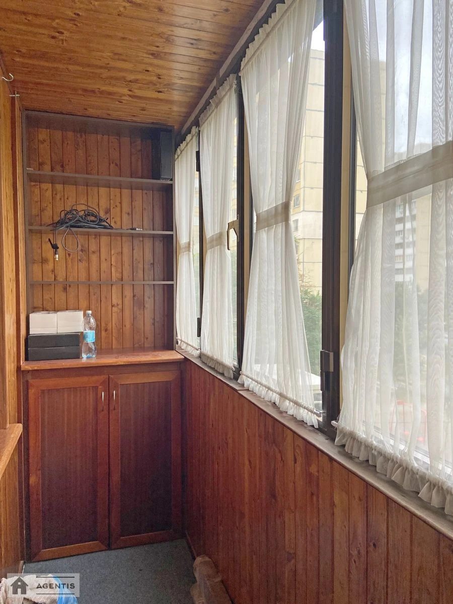 Здам квартиру. 3 rooms, 76 m², 2nd floor/10 floors. 11, Кадетський Гай 11, Київ. 