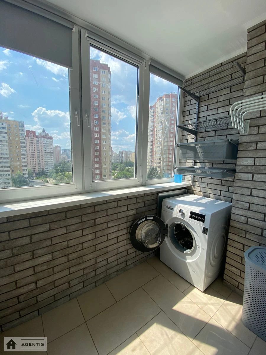 Сдам квартиру. 3 rooms, 110 m², 8th floor/16 floors. 2, Княжий Затон 2, Киев. 