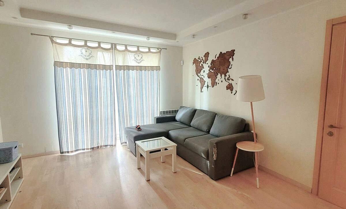 Apartment for rent. 3 rooms, 80 m², 5th floor/9 floors. 24, Lesi Ukrayinky 24, Kyiv. 