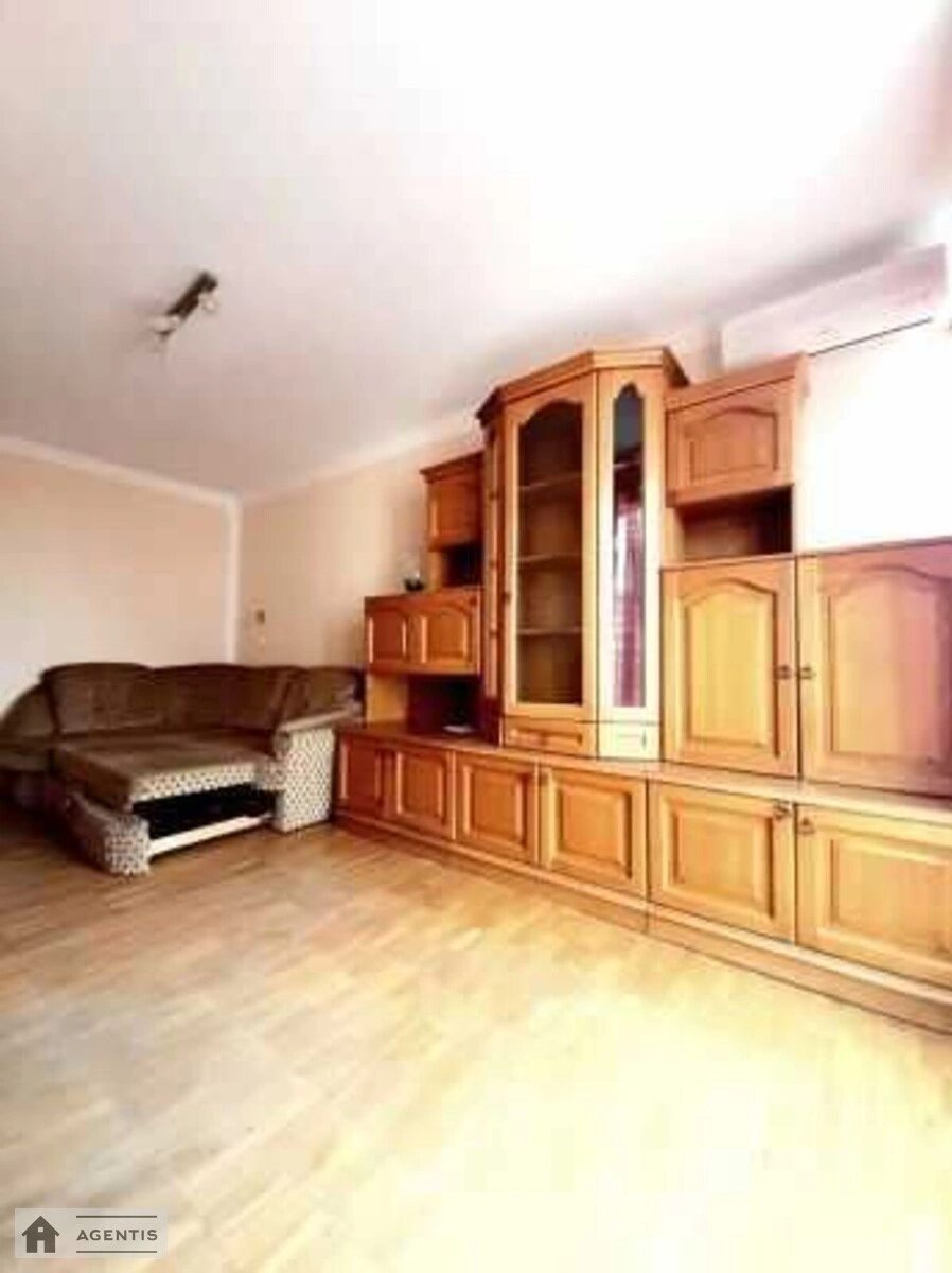 Apartment for rent. 1 room, 34 m², 16 floor/5 floors. Obolonskyy rayon, Kyiv. 