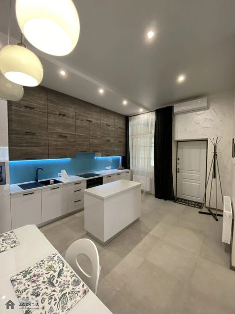 Apartment for rent. 3 rooms, 100 m², 1st floor/24 floors. 9, Akademika Hlushkova prosp., Kyiv. 