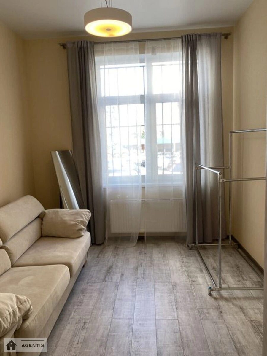 Apartment for rent. 3 rooms, 100 m², 1st floor/24 floors. 9, Akademika Hlushkova prosp., Kyiv. 