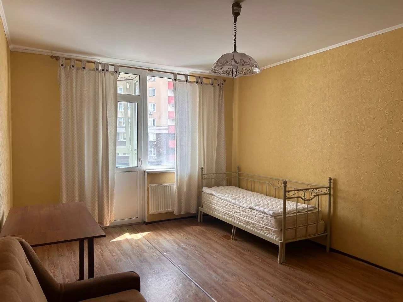 Сдам квартиру. 1 room, 46 m², 3rd floor/18 floors. 5, Вильямса 5, Киев. 