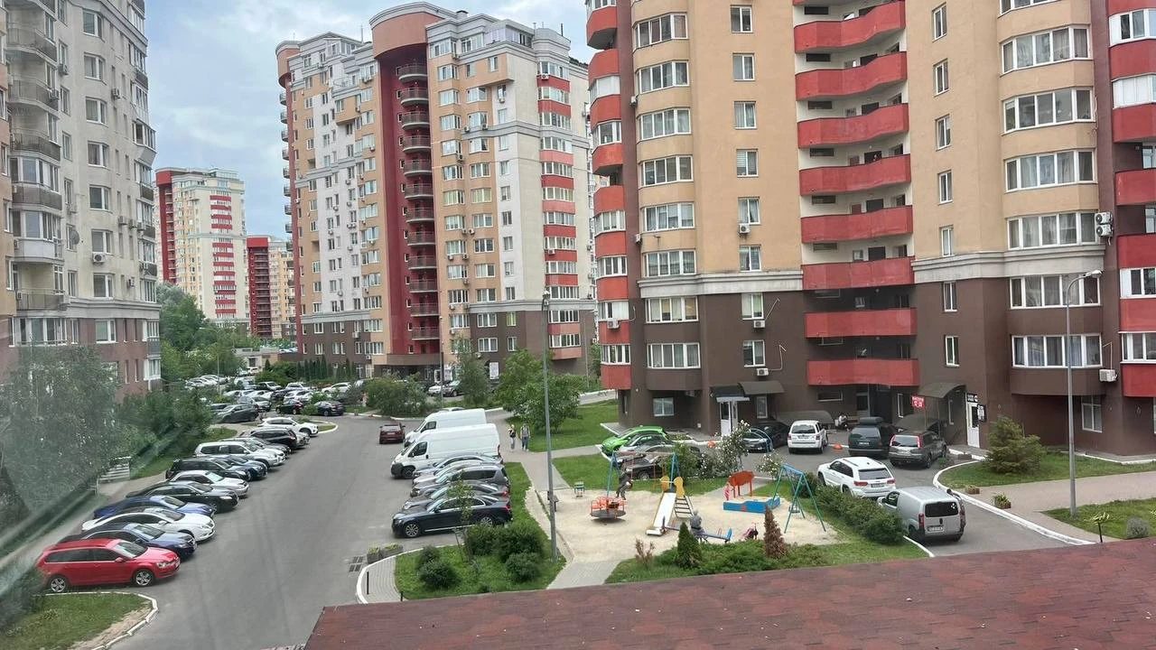 Сдам квартиру. 1 room, 46 m², 3rd floor/18 floors. 5, Вильямса 5, Киев. 