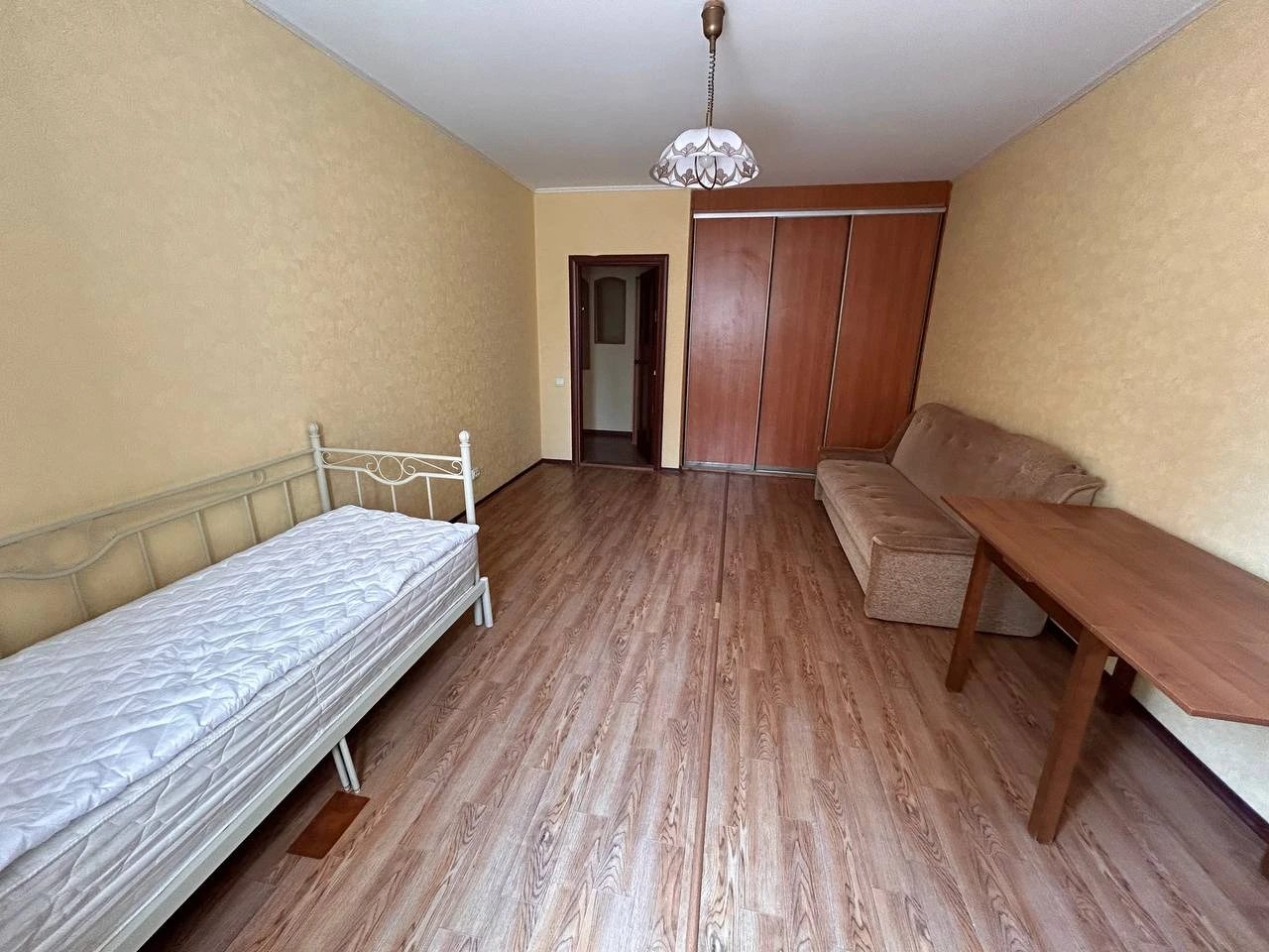 Сдам квартиру. 1 room, 46 m², 3rd floor/18 floors. 5, Вильямса 5, Киев. 