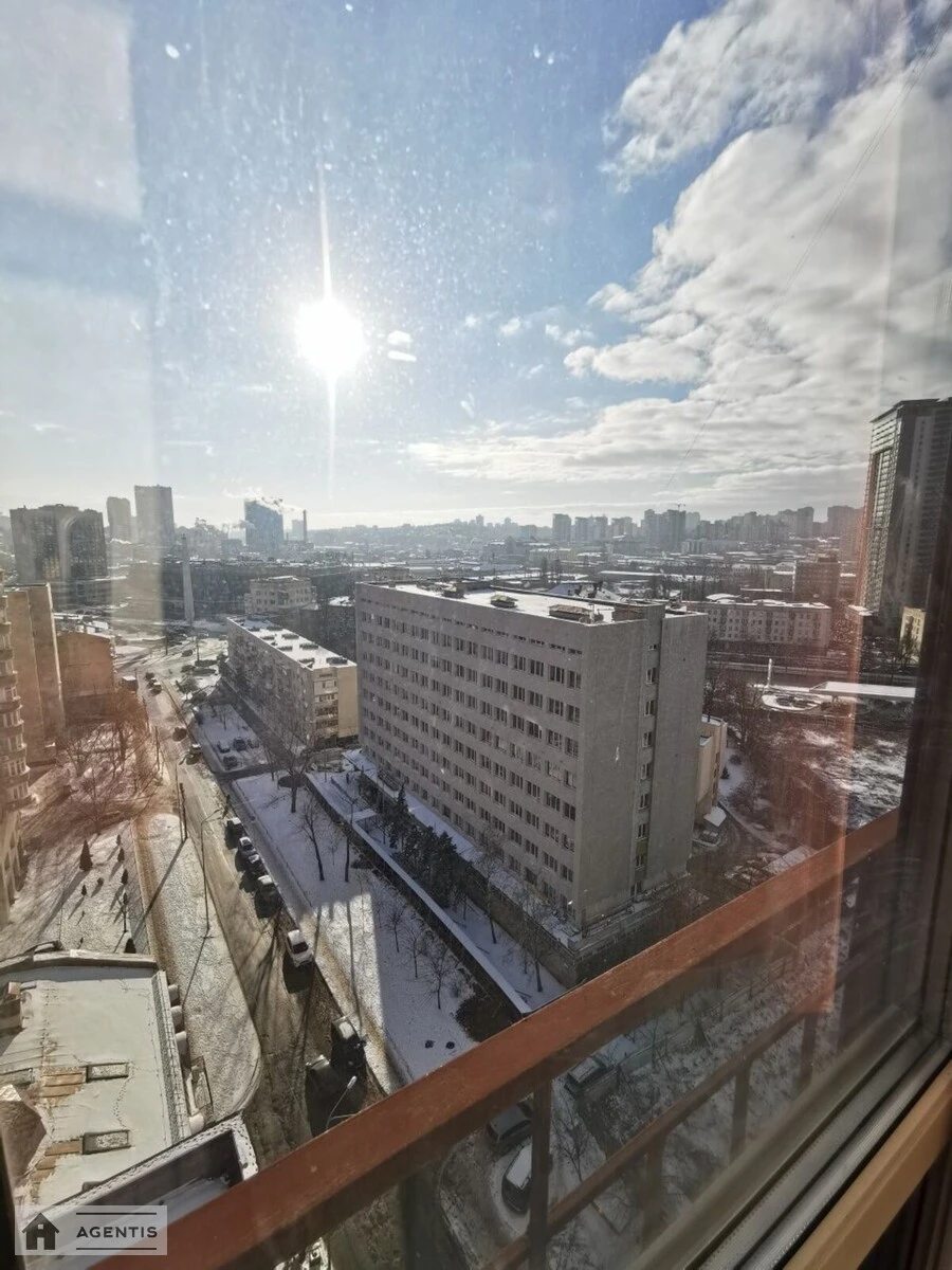 Apartment for rent. 3 rooms, 105 m², 13 floor/15 floors. 16, Zlatoustivska vul., Kyiv. 