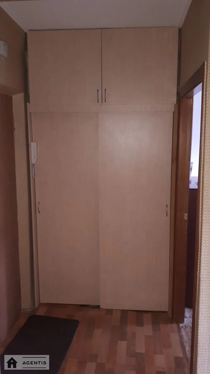 Здам квартиру. 2 rooms, 45 m², 5th floor/9 floors. 7, Раїси Окіпної вул., Київ. 