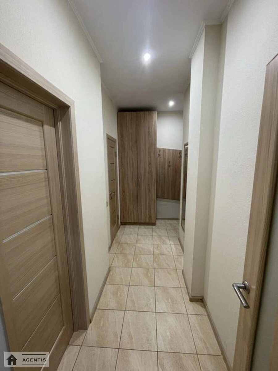 Apartment for rent. 1 room, 40 m², 3rd floor/3 floors. Holosiyivskyy rayon, Kyiv. 