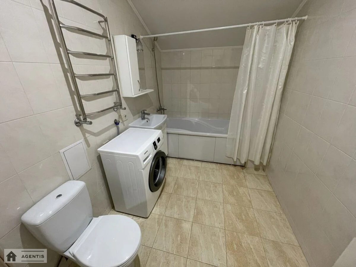 Apartment for rent. 1 room, 40 m², 3rd floor/3 floors. Holosiyivskyy rayon, Kyiv. 