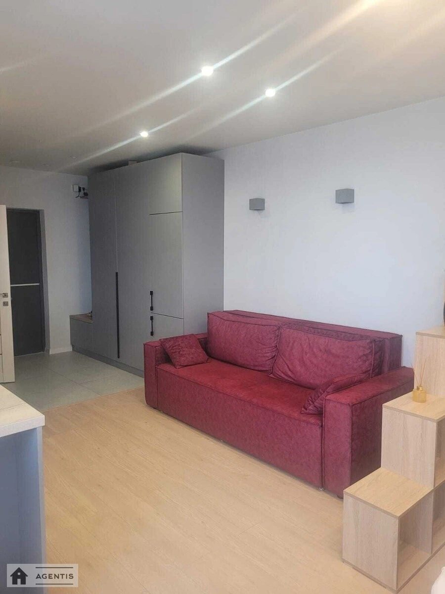 Apartment for rent. 1 room, 34 m², 21 floor/25 floors. Naberezhno-Rybalska , Kyiv. 