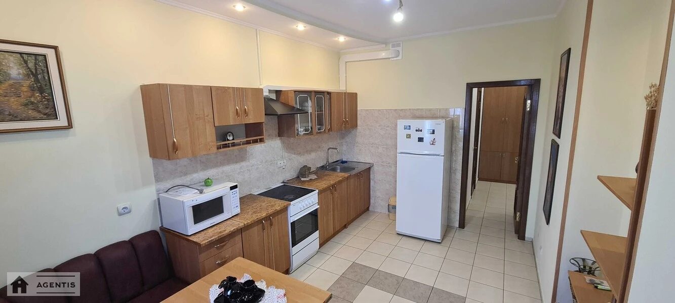 Apartment for rent. 1 room, 58 m², 5th floor/9 floors. Podilskyy rayon, Kyiv. 