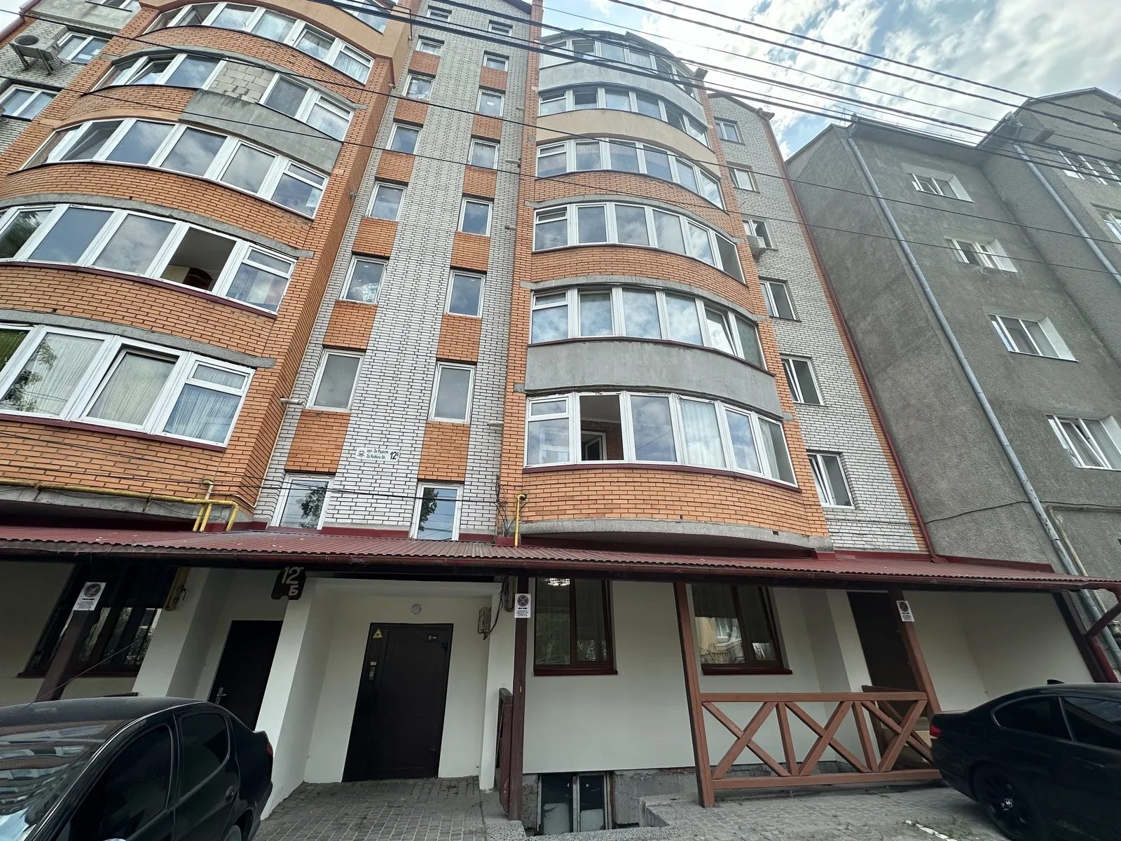 Apartments for sale 2 rooms, 715 m², 1st fl./7 floors. 12, Za Rudkoyu prov., Ternopil. 