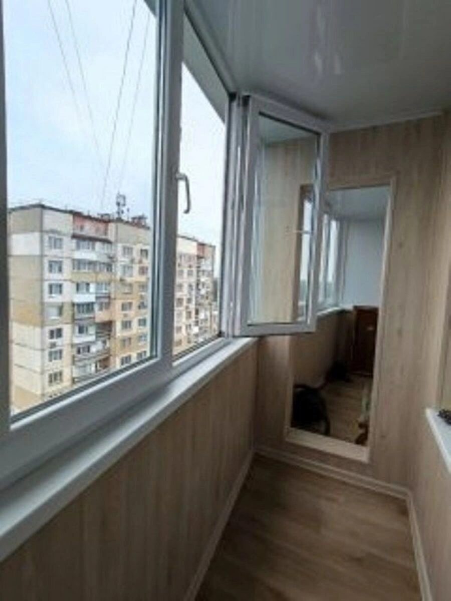 Apartment for rent. 2 rooms, 62 m², 15 floor/16 floors. 20, Heorhiya Honhadze prosp., Kyiv. 