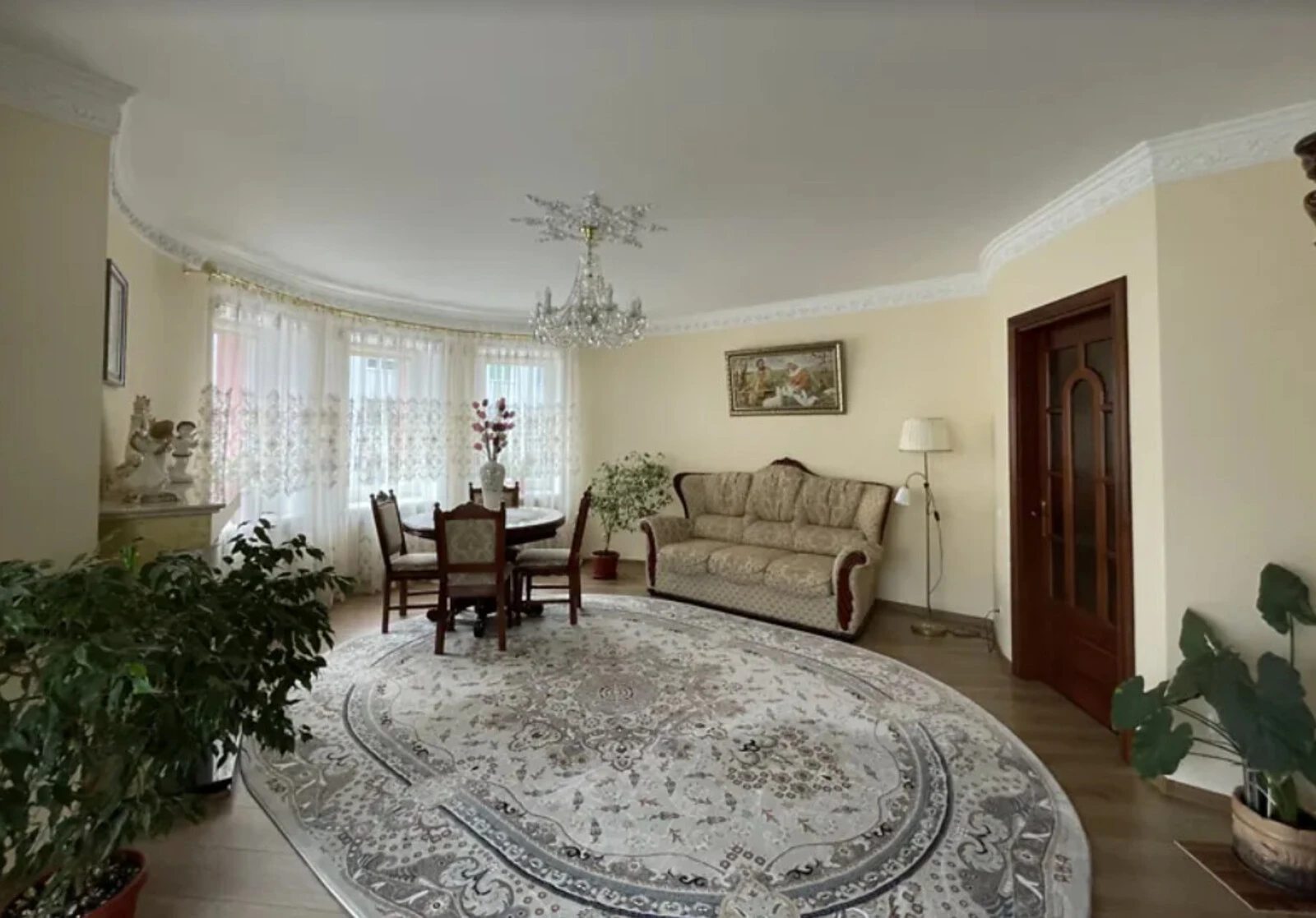 Apartments for sale. 3 rooms, 105 m², 3rd floor/6 floors. Druzhba, Ternopil. 