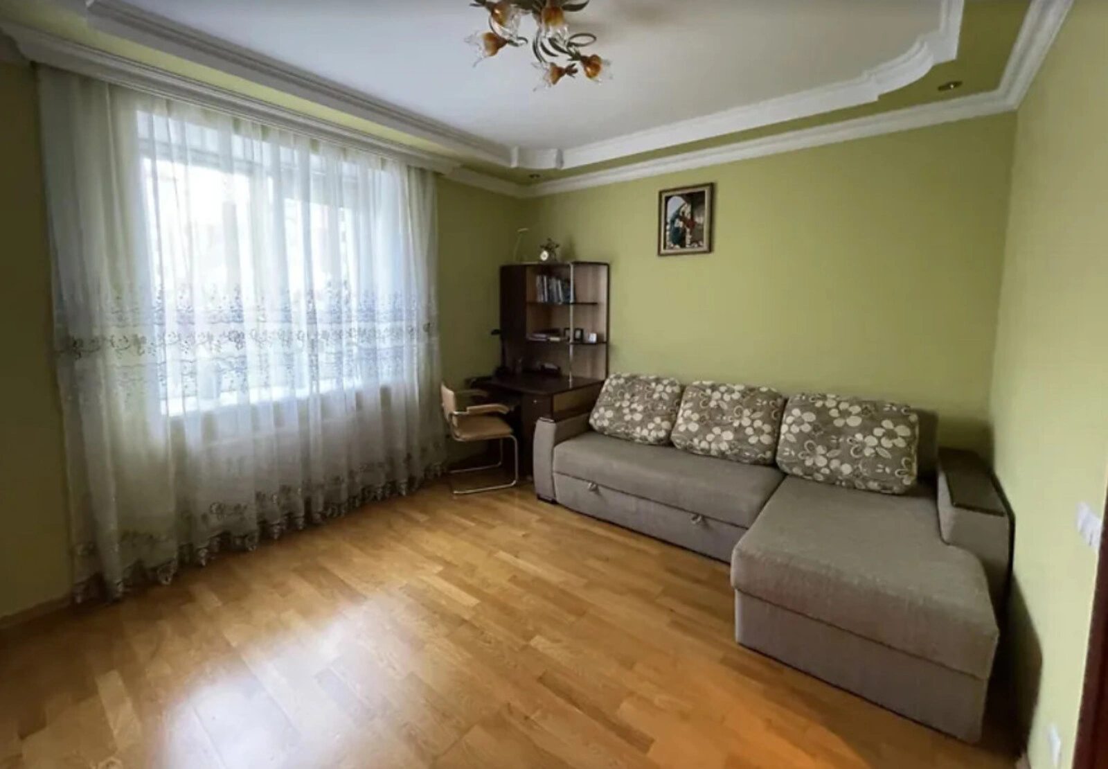 Apartments for sale. 3 rooms, 105 m², 3rd floor/6 floors. Druzhba, Ternopil. 