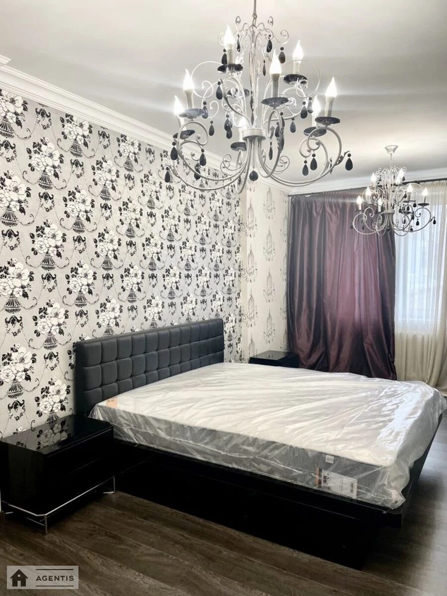 Здам квартиру. 3 rooms, 135 m², 7th floor/16 floors. 27, Татарська 27, Київ. 