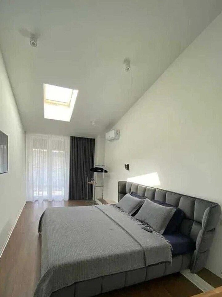 Apartment for rent. 3 rooms, 105 m², 10th floor/10 floors. 13, Glybochytcka 13, Kyiv. 