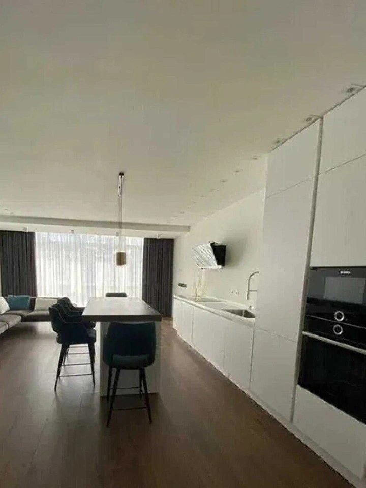 Apartment for rent. 3 rooms, 105 m², 10th floor/10 floors. 13, Glybochytcka 13, Kyiv. 