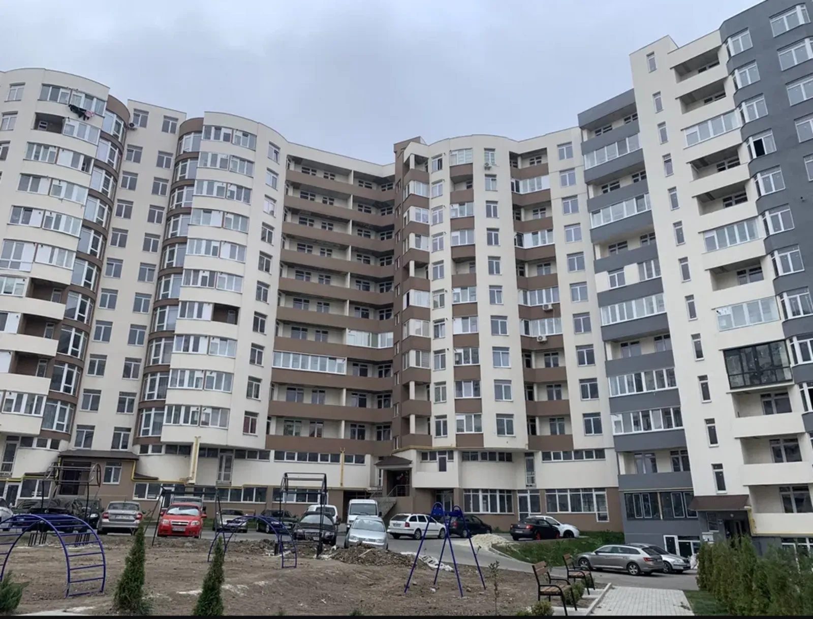 Apartments for sale. 2 rooms, 48 m², 9th floor/12 floors. Bam, Ternopil. 