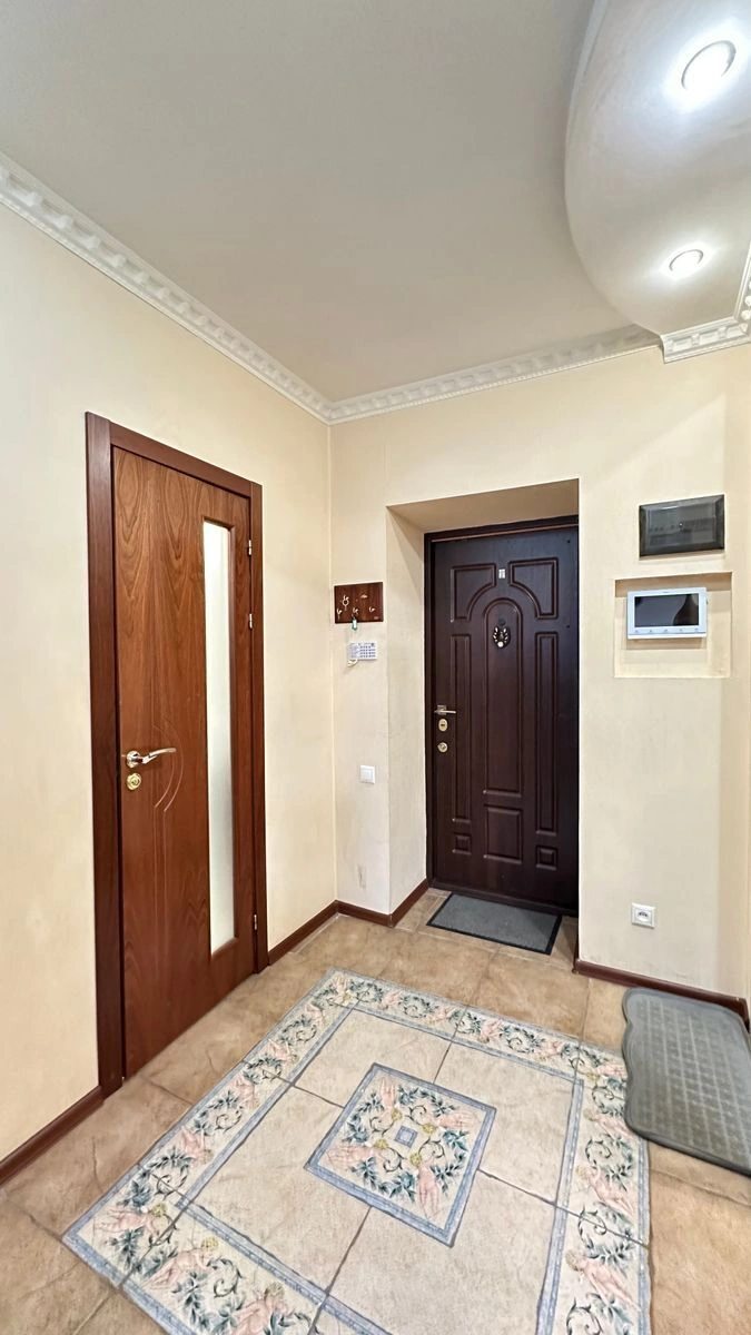 Apartment for rent. 1 room, 50 m², 5th floor/9 floors. 30, Ivana Franka vul., Kyiv. 