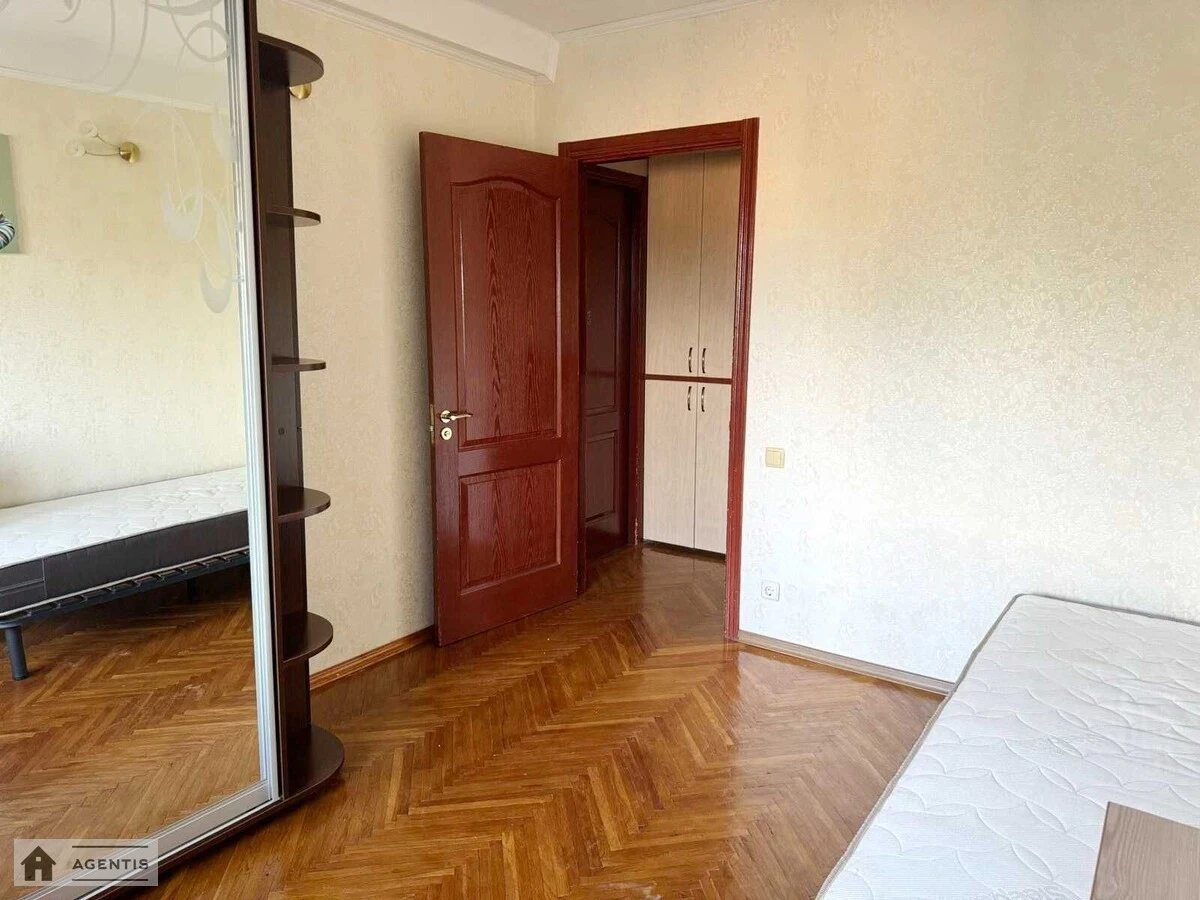 Apartment for rent. 2 rooms, 58 m², 8th floor/9 floors. 22, Ivana Vyhovskoho vul. Marshala Hrechka, Kyiv. 