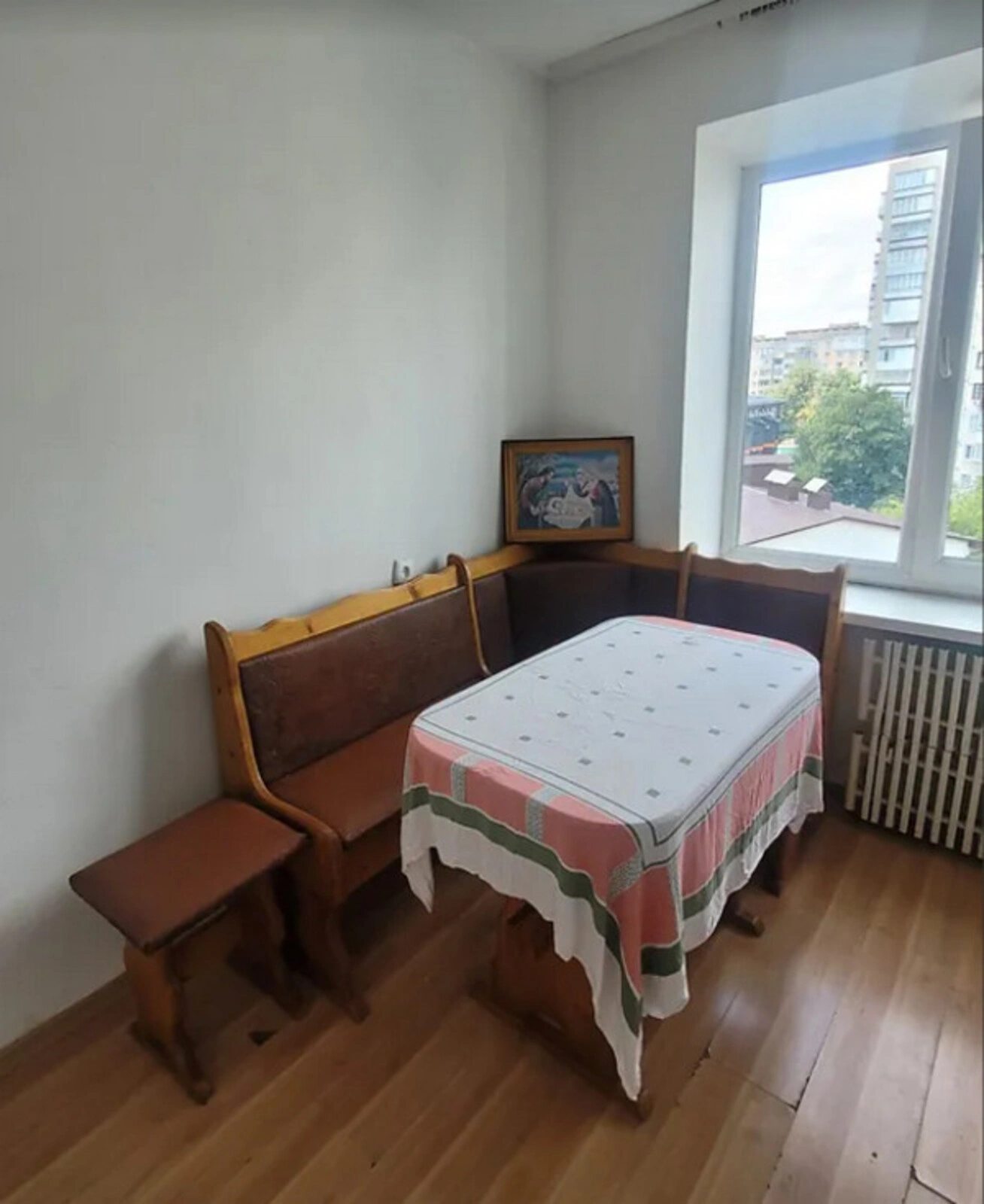 Apartments for sale 2 rooms, 36 m², 8th fl./9 floors. Бам, Ternopil. 