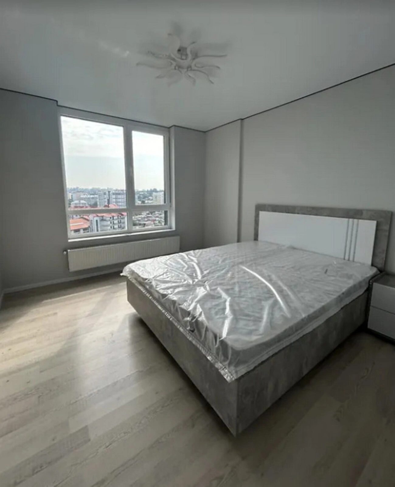 Apartments for sale. 2 rooms, 50 m², 10th floor/10 floors. Druzhba, Ternopil. 
