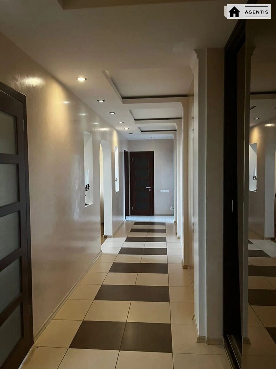 Здам квартиру. 3 rooms, 98 m², 14 floor/23 floors. 10, Миколи Бажана просп., Київ. 