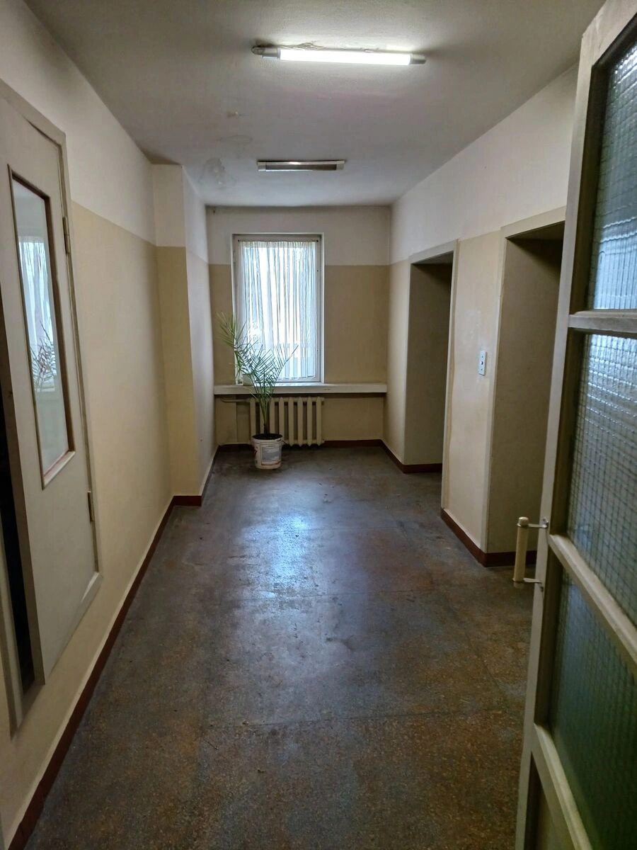 Сдам квартиру. 3 rooms, 83 m², 8th floor/20 floors. 8, Старонаводницкая 8, Киев. 