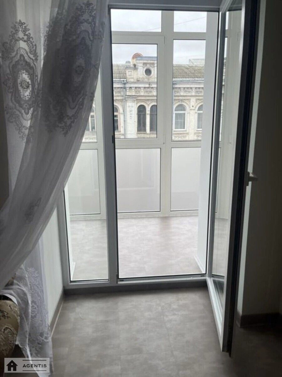 Здам квартиру. 2 rooms, 67 m², 3rd floor/3 floors. Подільський район, Київ. 