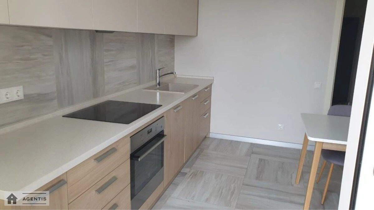 Apartment for rent. 2 rooms, 70 m², 14 floor/26 floors. 35, Geroyiv Sevastopolya 35, Kyiv. 