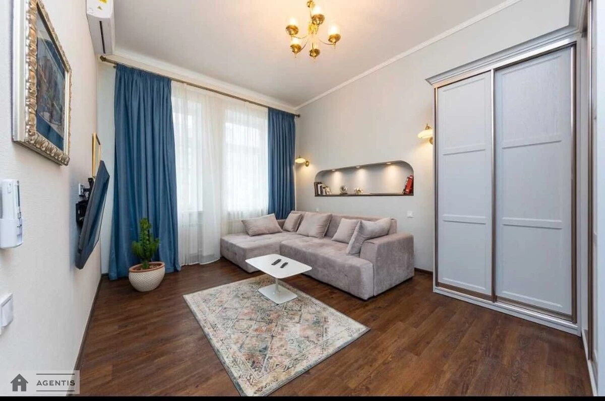 Здам квартиру. 3 rooms, 75 m², 5th floor/5 floors. 28, Євгена Чикаленка вул. (Пушкінська), Київ. 