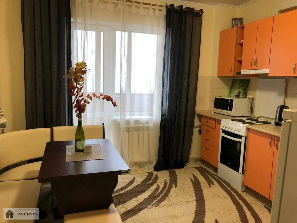 Здам квартиру. 1 room, 42 m², 7th floor/23 floors. 8, Олександра Мишуги вул., Київ. 