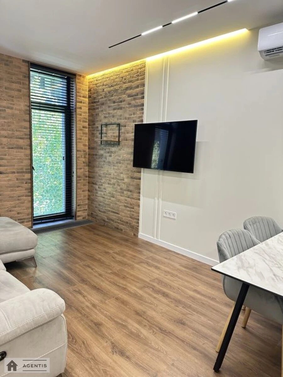 Apartment for rent. 2 rooms, 46 m², 2nd floor/9 floors. 3, Naberezhno-Rybalska vul., Kyiv. 