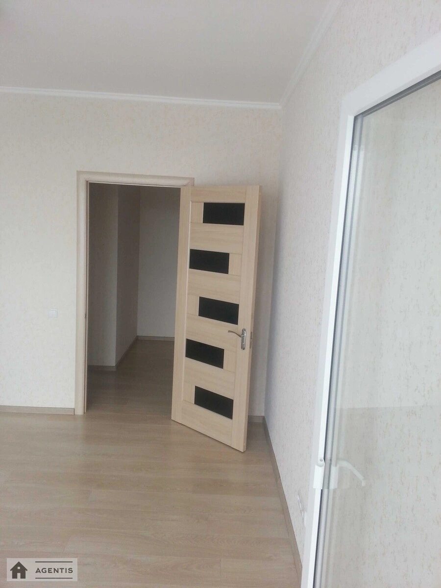 Apartment for rent. 2 rooms, 61 m², 14 floor/25 floors. 21, Anatoliya Petrytskoho vul., Kyiv. 