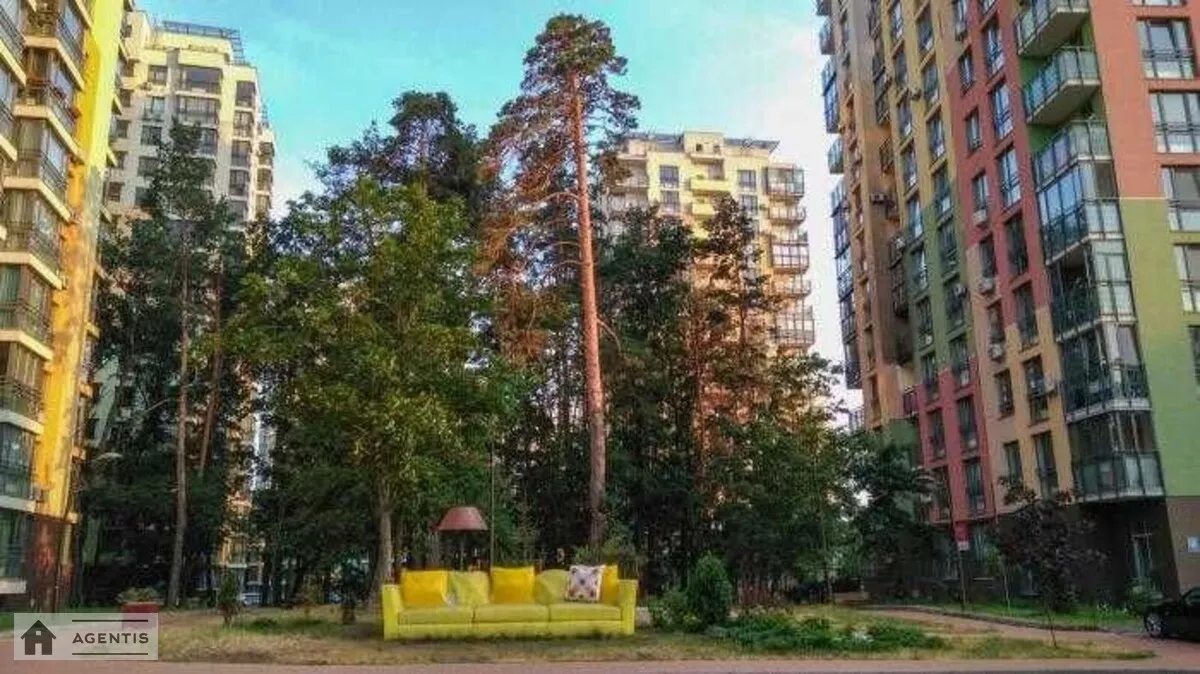 Apartment for rent. 2 rooms, 61 m², 14 floor/25 floors. 21, Anatoliya Petrytskoho vul., Kyiv. 