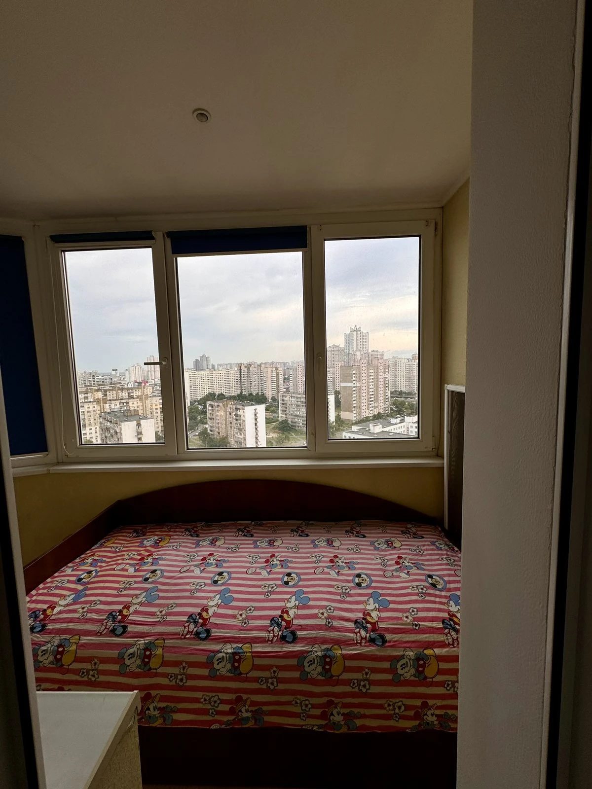 Продажа квартиры. 1 room, 65 m², 17 floor/28 floors. 13, Ахматовой Анны 13, Киев. 