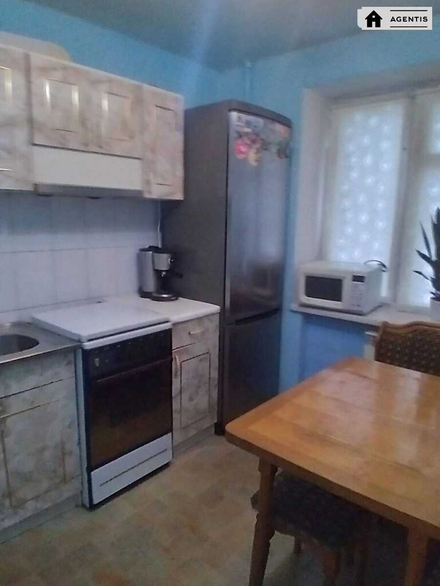 Здам квартиру. 1 room, 30 m², 1st floor/5 floors. 18, Соборності просп. (Воззєднання), Київ. 