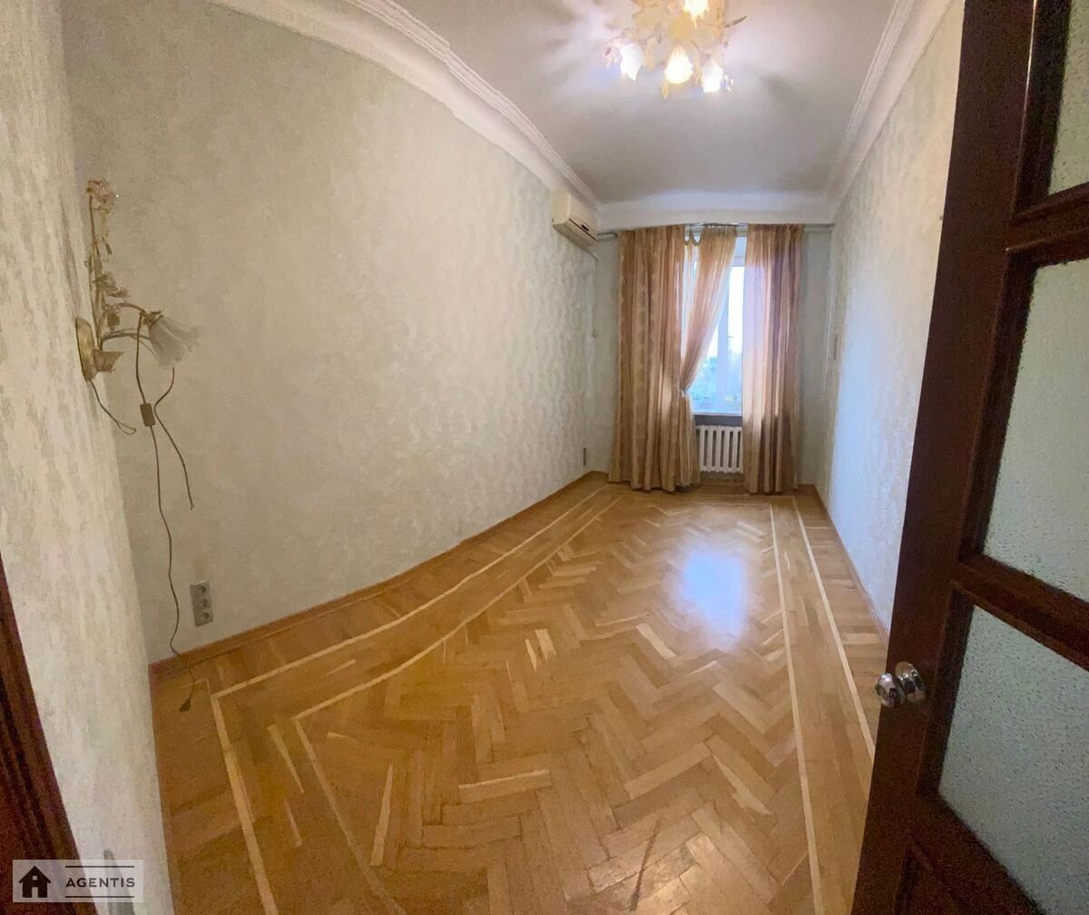 Apartment for rent. 2 rooms, 85 m², 3rd floor/5 floors. 118, Kyrylivska vul. Frunze, Kyiv. 