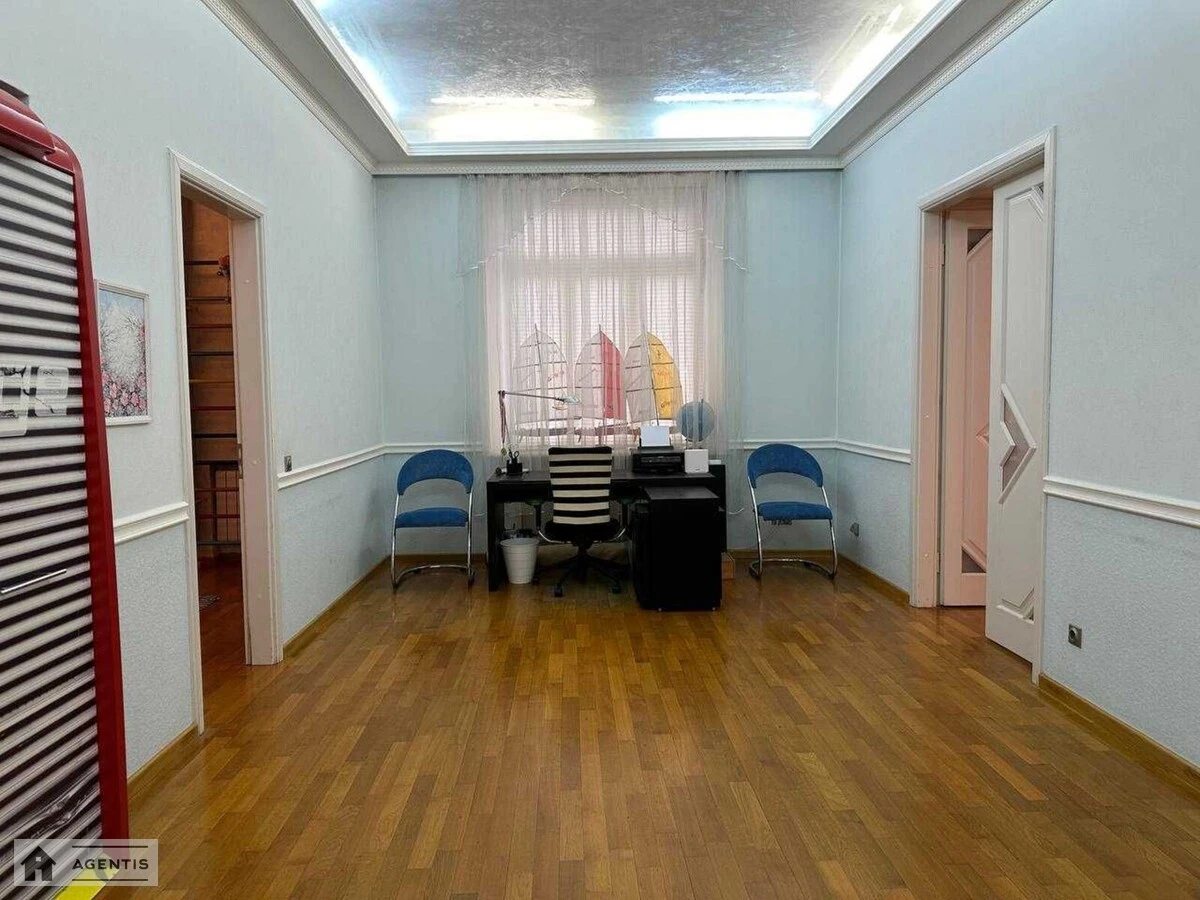 Сдам квартиру. 4 rooms, 176 m², 1st floor/1 floor. Шевченковский район, Киев. 