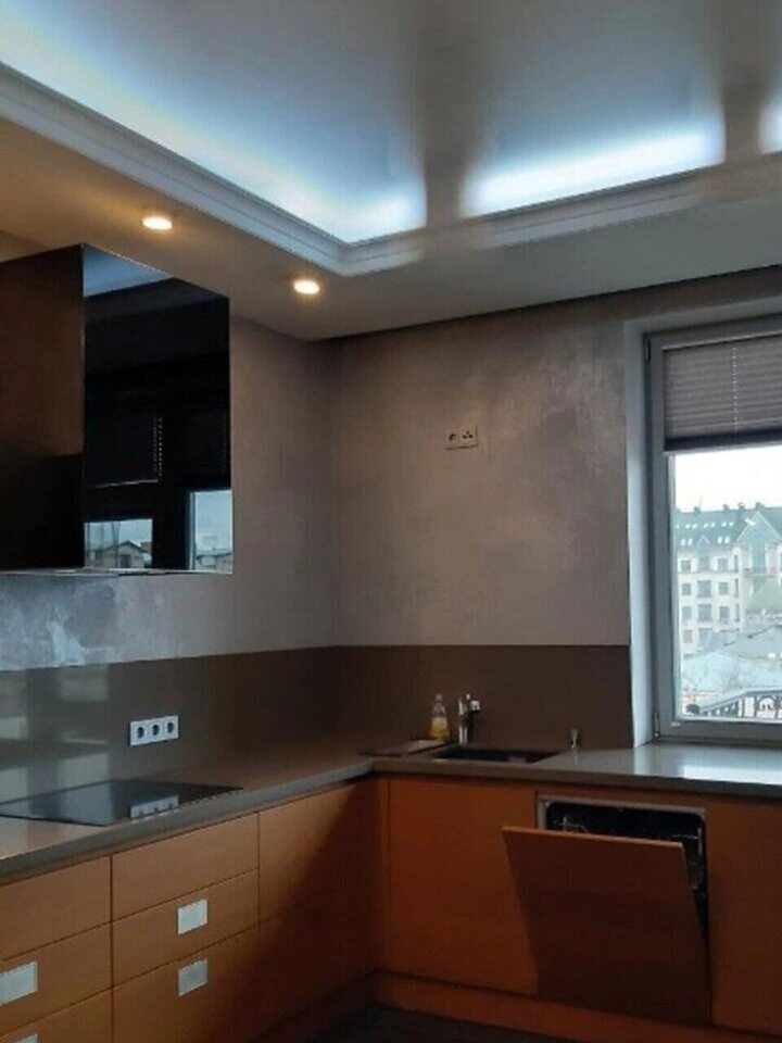Apartment for rent. 5 rooms, 180 m², 6th floor/7 floors. 19, Lypska 19, Kyiv. 