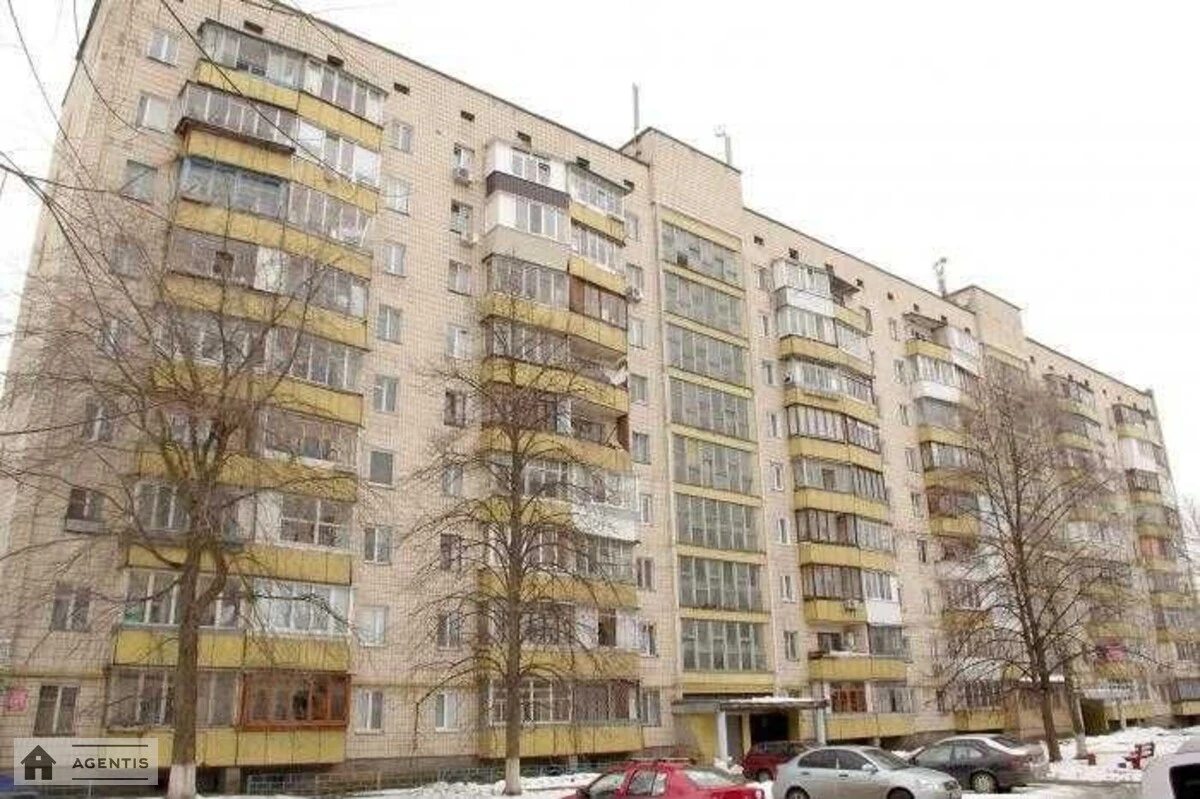 Сдам квартиру. 1 room, 27 m², 4th floor/9 floors. 17, Туполева вул., Киев. 