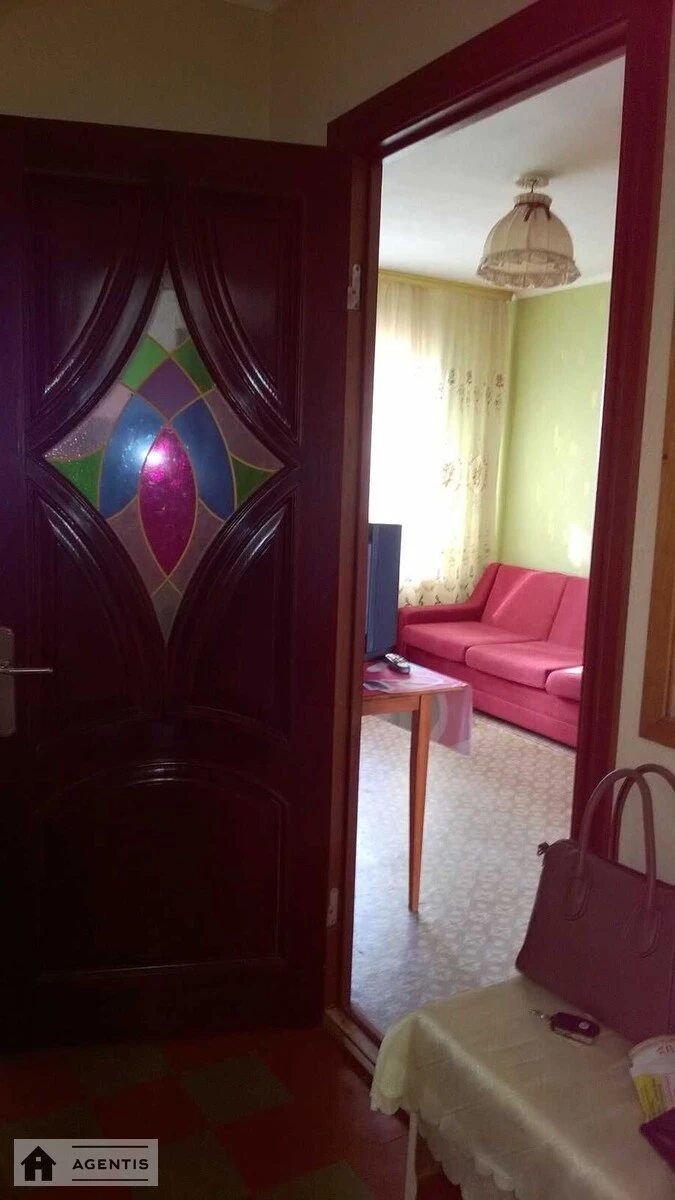 Apartment for rent. 1 room, 27 m², 4th floor/9 floors. 17, Tupoleva vul., Kyiv. 